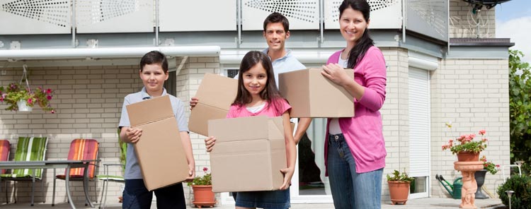 Idéal pour les familles éloignées qui souhaitent donner des nouvelles à leurs proches, découvrez les fonctionnalités et tout ce que vous pouvez faire grâce à notre plateforme sécurisée... Vous venez de déménager et vous éprouvez le besoin de donner des nouvelles à votre famille éloignée ? L'inscription gratuite vous permet de découvrir la plateforme